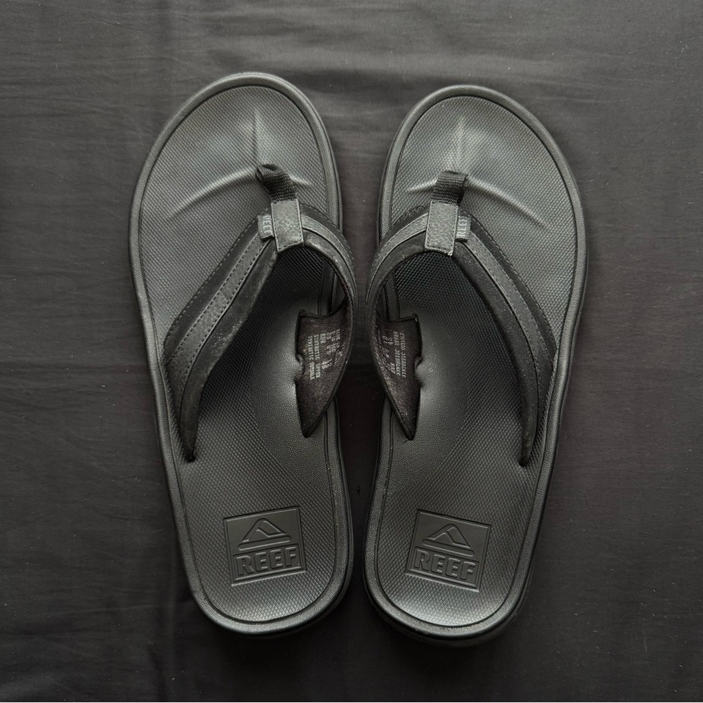 Men’s Reef Phoenix Sandals 12